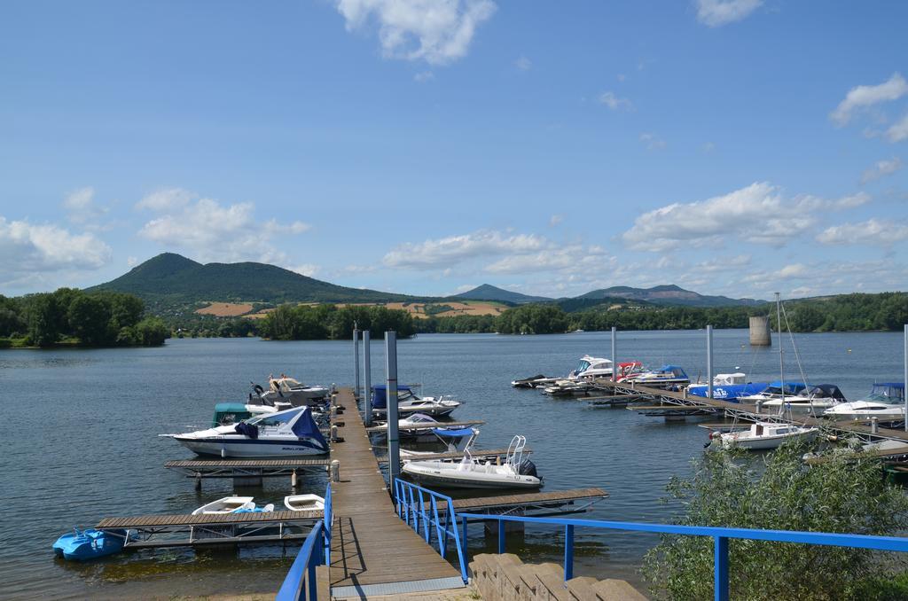 Resort Marina Labe Lovosice Extérieur photo