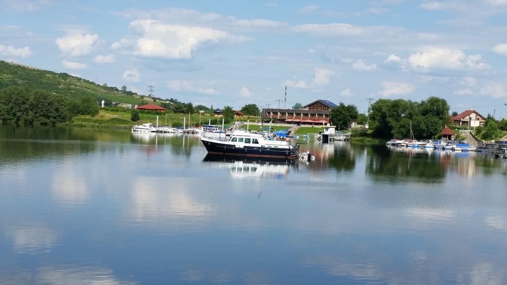 Resort Marina Labe Lovosice Extérieur photo