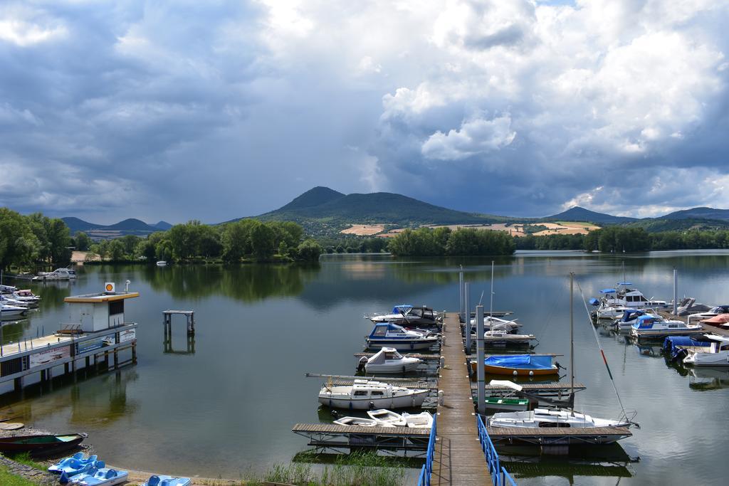 Resort Marina Labe Lovosice Extérieur photo